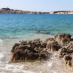 Loretta * Primošten