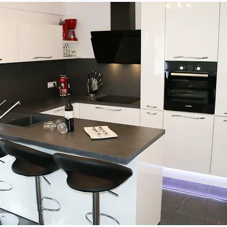 Loretta Apartment Primosten